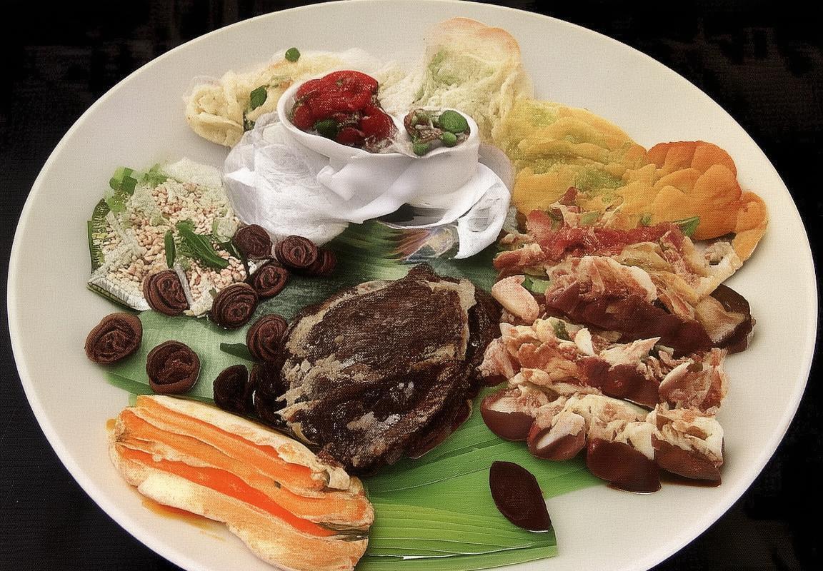 广岛与鹿岛对决深度分析：历史交锋、战术布局与环境因素